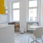 Rent 3 bedroom apartment of 78 m² in Berlin