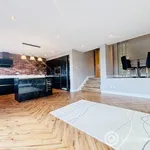 Rent 2 bedroom flat in Glasgow