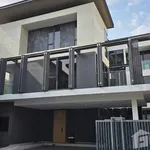 Rent 4 bedroom house of 516 m² in Bangkok