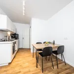 Miete 3 Schlafzimmer wohnung von 861 m² in Berlin