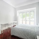 Rent a room in lisbon