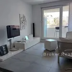 Rent 1 bedroom apartment of 55 m² in Split