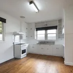 Rent 4 bedroom house in Kennington