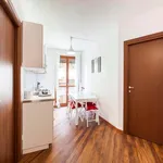 Rent a room of 151 m² in Milan