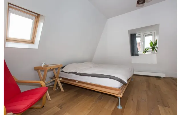 Huur 3 slaapkamer huis van 90 m² in den-haag