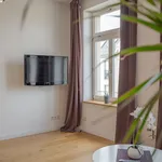 Miete 2 Schlafzimmer wohnung von 70 m² in Leipzig