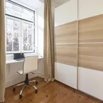 Rent a room in lisbon