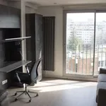 Rent 3 bedroom apartment of 72 m² in Issy-les-Moulineaux