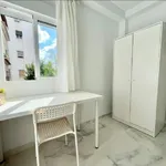 Rent 4 bedroom apartment in Seville