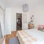 Rent a room of 150 m² in lisbon