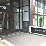 Appartement de 914 m² avec 2 chambre(s) en location à Vancouver