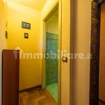 Rent 1 bedroom apartment of 55 m² in Florence