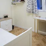 Rent 3 bedroom apartment in Madrid