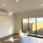 Rent 3 bedroom house in Thornhill Park