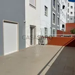 Rent 2 bedroom apartment of 95 m² in Amadora