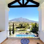 Rent 6 bedroom house of 1490 m² in Marbella