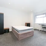 Rent 6 bedroom house in Leeds