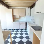 Maison de 145 m² avec 1 chambre(s) en location à Crottet