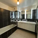 Rent 4 bedroom apartment of 86 m² in CHATOU