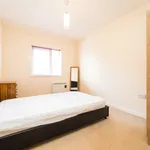 Rent 3 bedroom flat in London