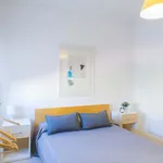 Rent a room of 110 m² in Madrid