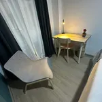 Rent a room of 300 m² in Madrid