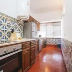 Rent 2 bedroom apartment of 65 m² in lisbon