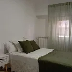 Rent 4 bedroom apartment of 90 m² in zaragoza