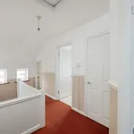 Rent 3 bedroom house in Reigate and Banstead