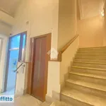 Affitto 2 camera appartamento di 60 m² in Naples