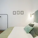 Rent 4 bedroom apartment of 30 m² in Madrid