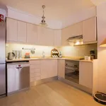 Rent 2 bedroom apartment of 90 m² in valencia