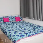 Rent 3 bedroom flat in Leicester