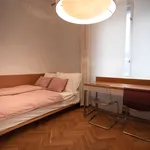 Pronajměte si 2 ložnic/e byt o rozloze 112 m² v Prague