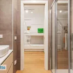 Rent 4 bedroom apartment of 50 m² in Milan