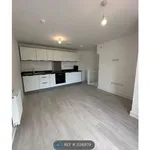 Rent 2 bedroom house in Leeds