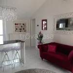 Rent 2 bedroom apartment of 70 m² in Malnate