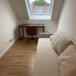 Miete 4 Schlafzimmer wohnung von 90 m² in Berlin