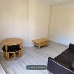 Rent 4 bedroom flat in Wales