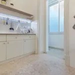 Rent 3 bedroom apartment of 65 m² in Lisbon