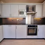 Rent 3 bedroom flat in London