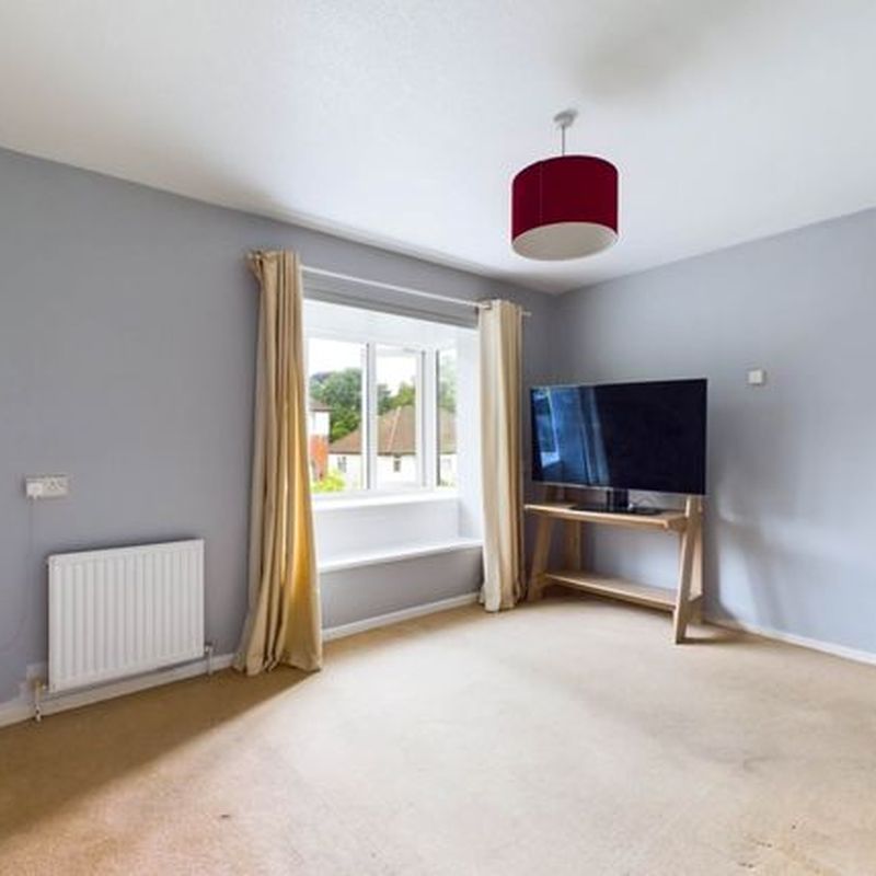 Maisonette to rent in Gatensbury Place, Princes Risborough HP27