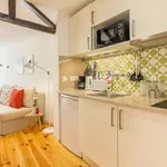 Rent 2 bedroom apartment of 45 m² in Lisbon