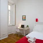 Rent 10 bedroom apartment in Lisbon