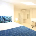 Rent a room of 86 m² in madrid