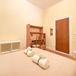 Rent a room in lisbon