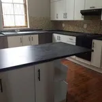 Rent 4 bedroom house in Port Elizabeth