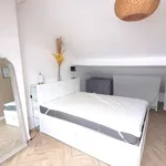 Appartement de 48 m² avec 2 chambre(s) en location à Lille