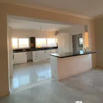 Rent 3 bedroom apartment of 154 m² in Γλυφάδα