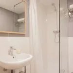 Rent 3 bedroom apartment of 55 m² in barcelona